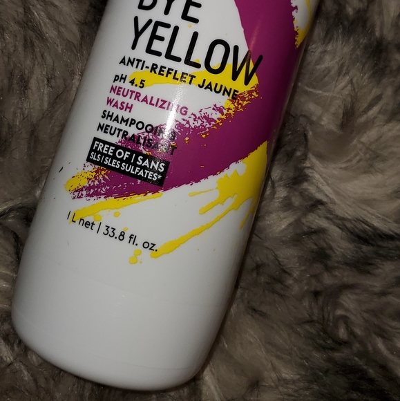 Schwarzkopf Purple shampoo! - Picture 3 of 3